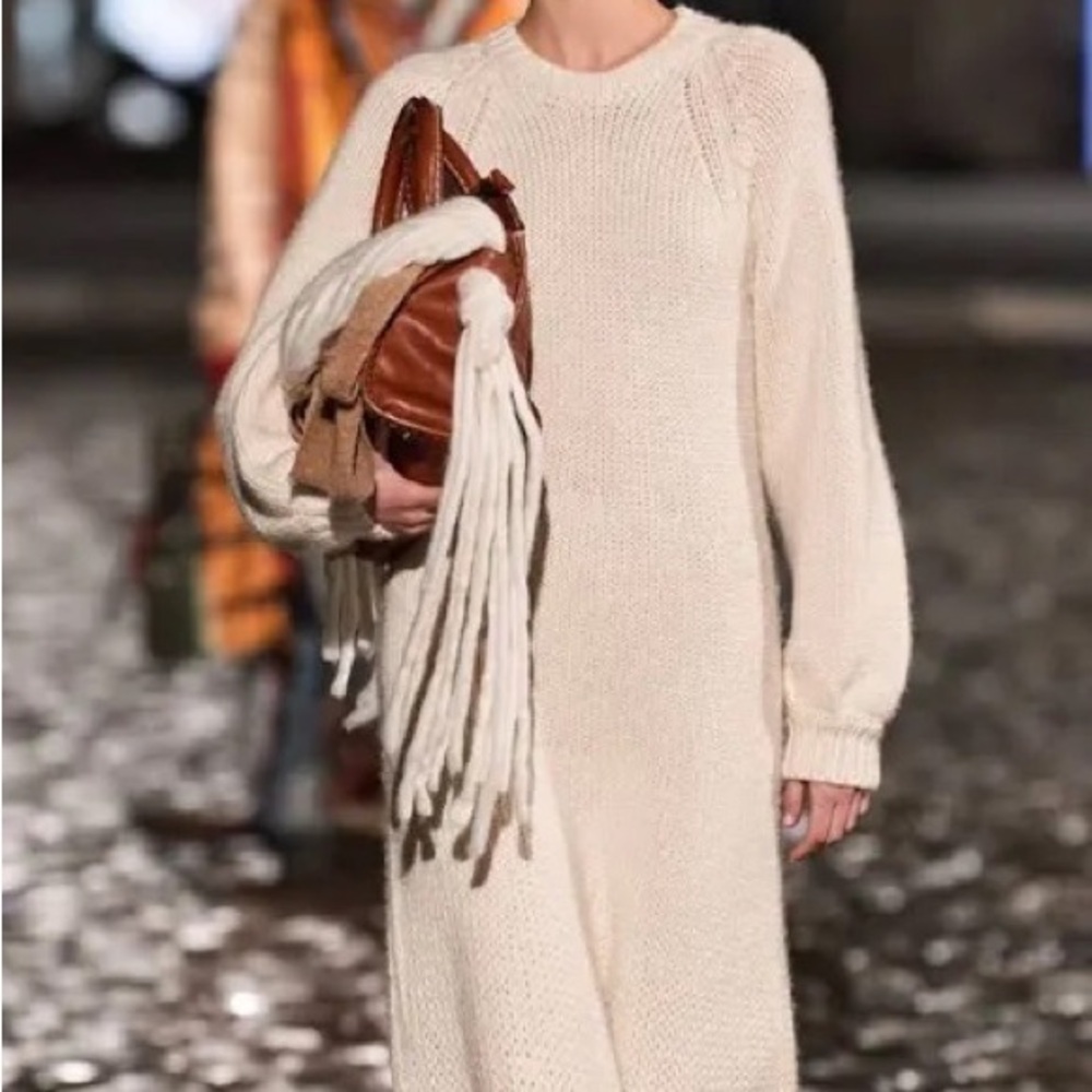 CHLOE Sweater Dress
